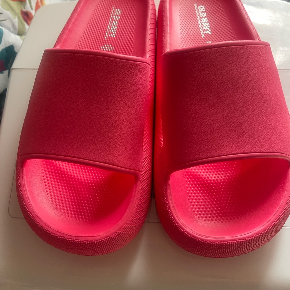 Old Navy Women's Slide Sandals in Bright Pink